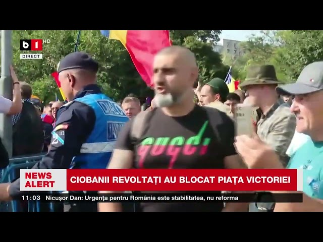 HAOS LA PROTEST. OIERII BLOCHEAZĂ PIAȚA. S-au alăturat protestului si alte grupuri de oameni