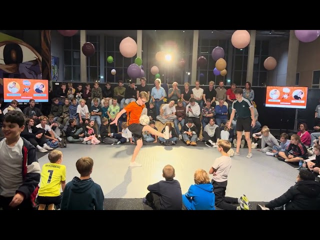 Abel vs Jonathan - Top 4 | Dutch Freestyle Football Championship 2025