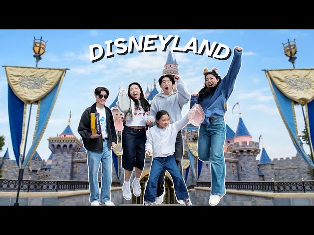 Surprising My Family With a Trip to DISNEYLAND!!!!!