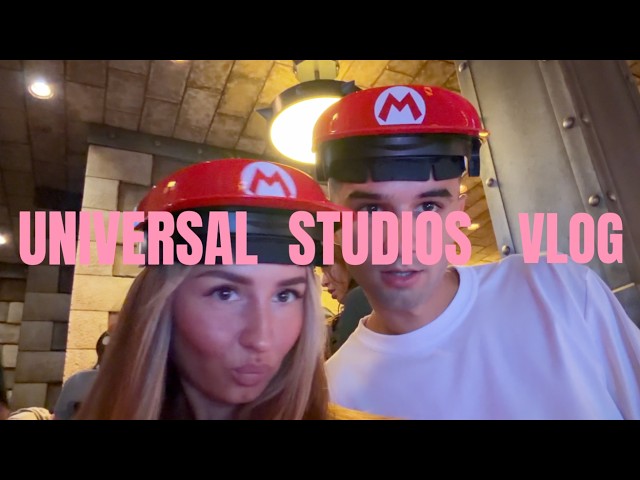 UNIVERSAL STUDIOS AND CHICKEN WITH TAYLOR SWIFT