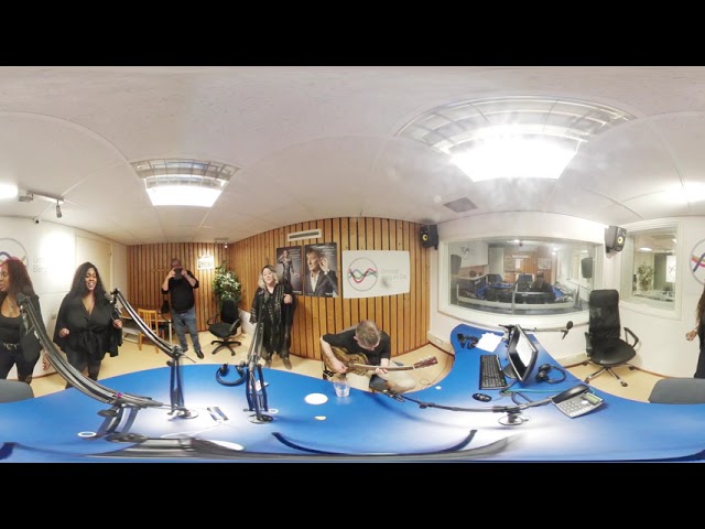 360 - Samantha Martin and Delta Sugar acoustic - Chasing dreams - Live at Bluesmoose radio studio