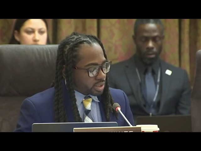 Confrontational cross-exam of FBI informant in Trayon White trial | NBC4 Washington