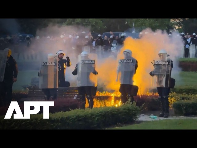 WATCH | Thousands Flood Belgrade Streets as Anti-Government Fury Grows in Serbia | APT