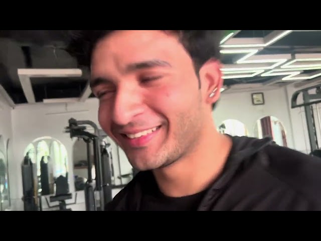 Ek Long Break Ke Baad Gym! 💪 | Pura Din Kya Kiya? | Vlog #1