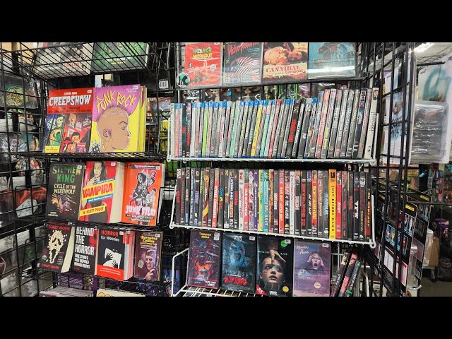 GIANT Collectible Show Open All Year Round | Physical Media & Horror merch Hunting |  Frank & Son 