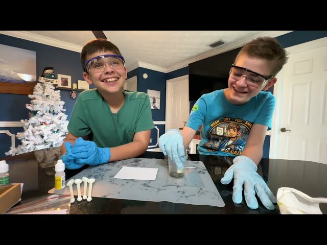 🔬Bryce & Michael Try 2 AMAZING Cyanotype Science Experiments! 