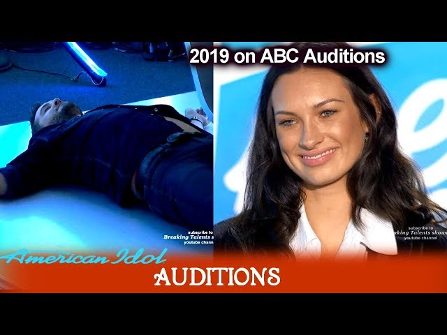 Katie Belle “Golden Slumber” Luke Bryan FAINTS She Looks Like Megan Fox |American Idol 2019 Audition