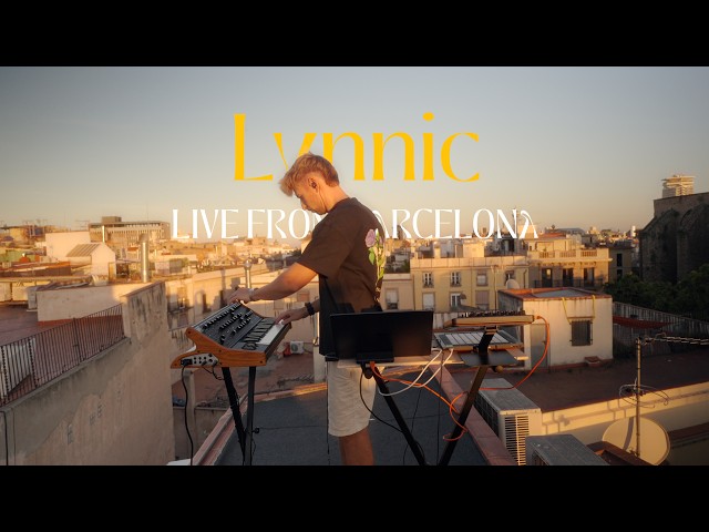 I played a melodic house live set above the rooftops of barcelona - Lynnic