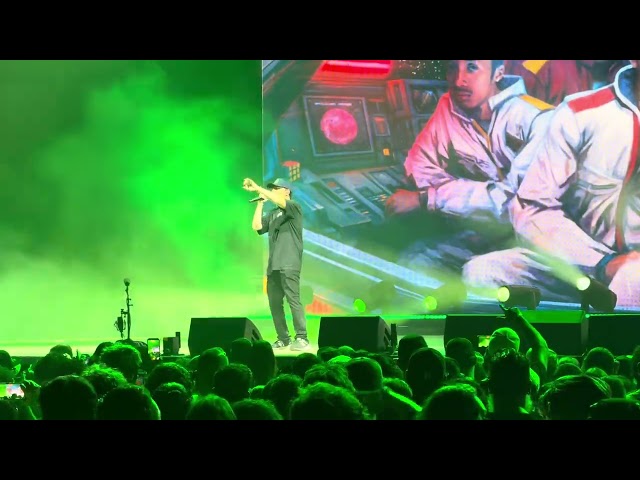 Logic Performs “Fade Away” LIVE at Midflorida Credit Union Amphitheater 10.8.26 Tampa, Florida