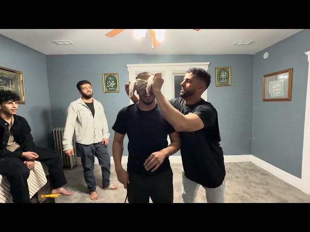 Squeeze Chicken Belt Whoopin Challenge! اضحك من قلبك 😂