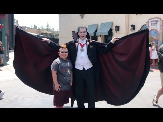 GOING TO UNIVERSAL STUDIOS HOLLYWOOD