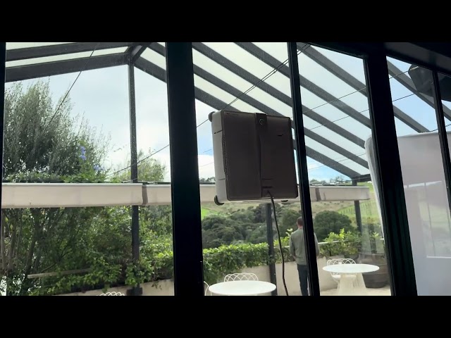 Dreame window cleaner robot