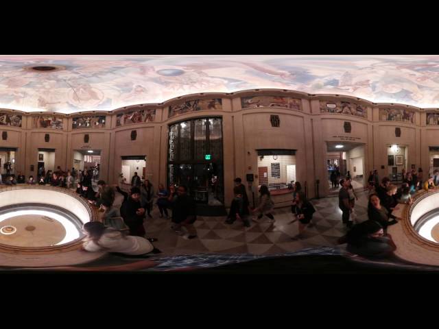 360° Video - Pendulum Swinging at Griffith Observatory LA - This is me