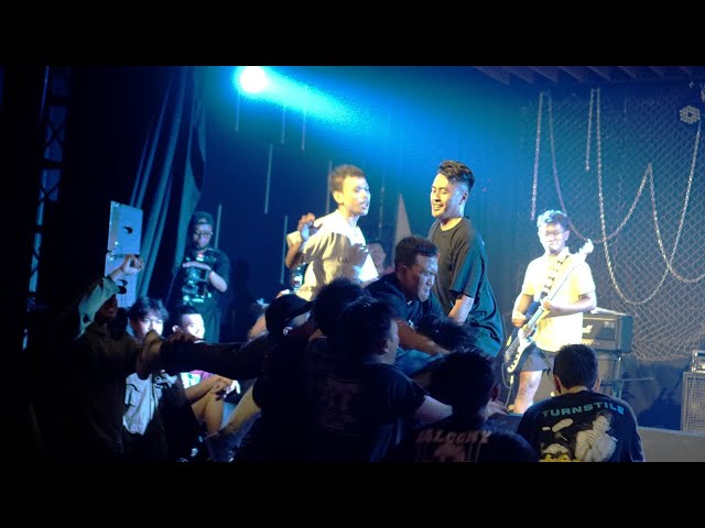 BLIND TO SEE - Sadar Medley Make a Change (Live at Husted Fest 2022)
