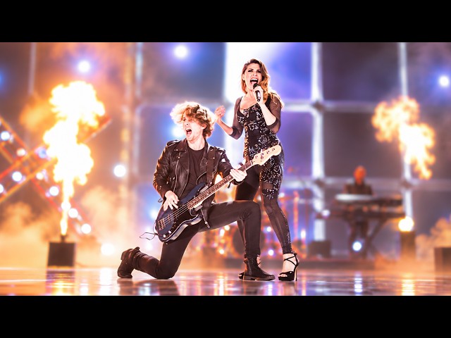 She Starts Singing OPERA… Then DESTROYS the Stage with ROCK!