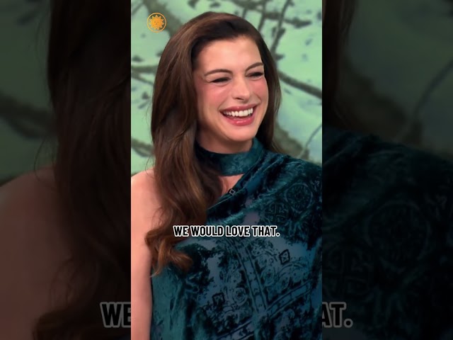 Anne Hathaway on embracing her pregnancy throughout her press tours #shorts