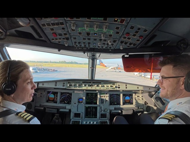 Pilot Cockpit View during Landing at Antalya airport RWY36C- turbulence - Airbus 321 NEO