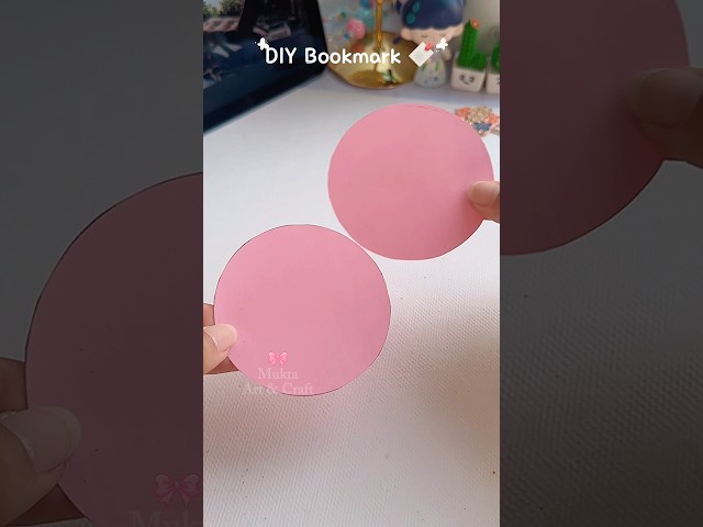 DIY Bookmark In Just 1 min😍✨ #diy #craft #papercraft #youtubeshortsvideos