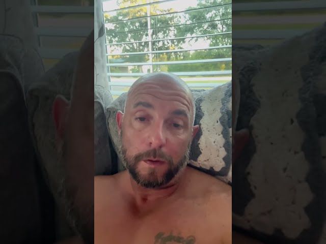 Hallucinating or just a new behavior Dementia sucks