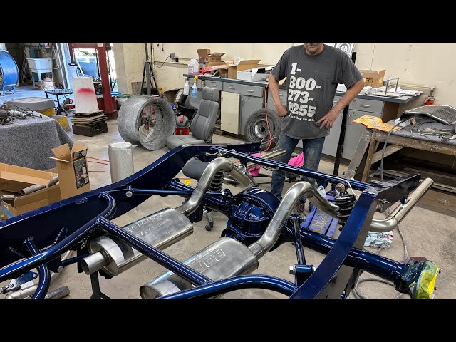 9” Ford differential with a triangulated 4 bar 