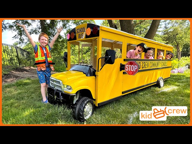 Back to school on kids school bus. Science, recess, lunch, gym, and reading. Educational | Kid Crew