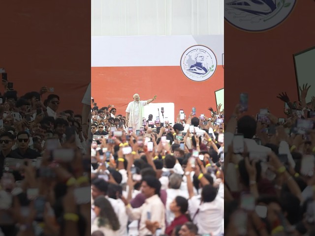 A welcome to remember! Vadodara turns up the energy for PM Modi | #shorts