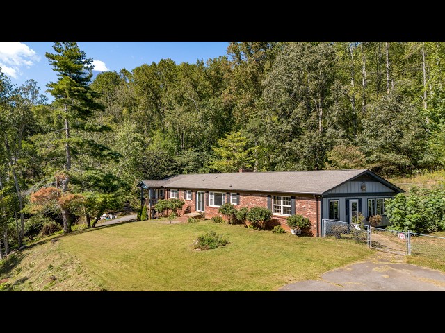 Virtual Walkthrough - 226 Mills Gap Road, Asheville, NC 28803