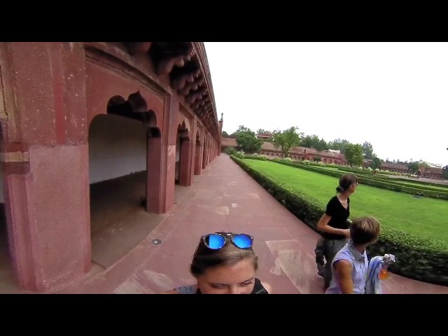 360: NC teachers at Agra Fort