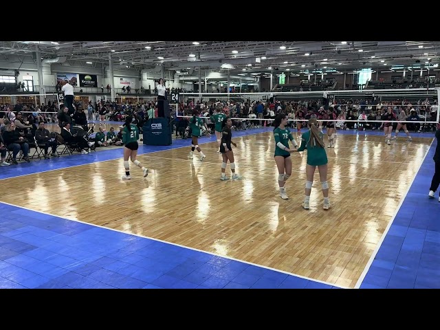 MOD Elite G16 Black vs CHIX 16 White