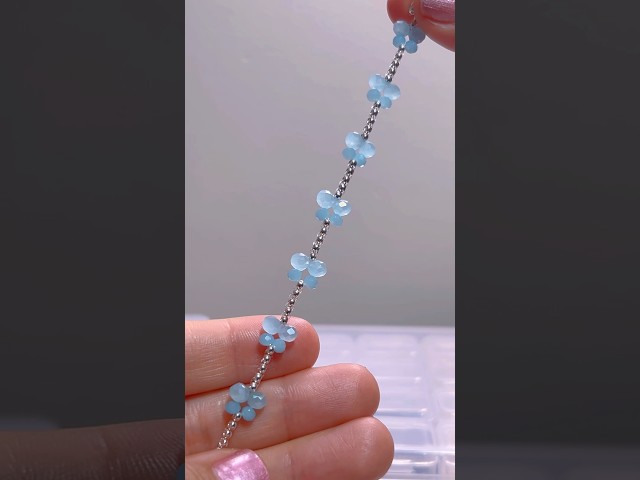 Making the  Easiest Beaded Bracelet #diy #tutorial #beads #jewelrymaking #handmadejewelry
