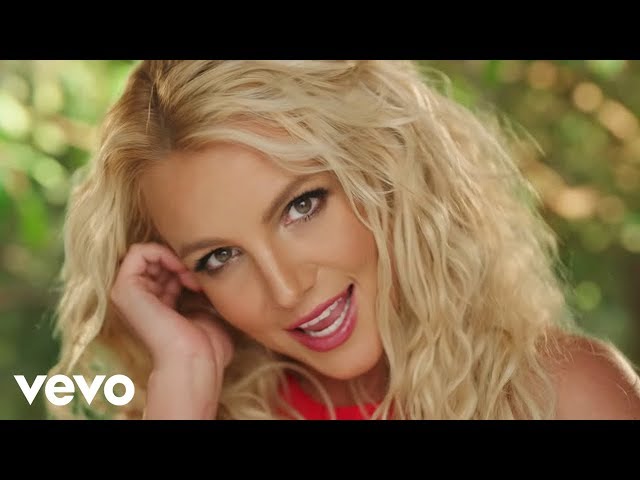 Britney Spears - Ooh La La (From The Smurfs 2) (Official Video)