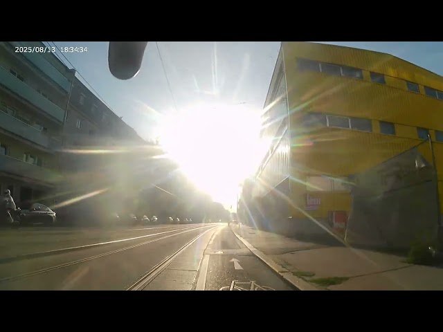 Boring bicycle commute - 20250813 #2
