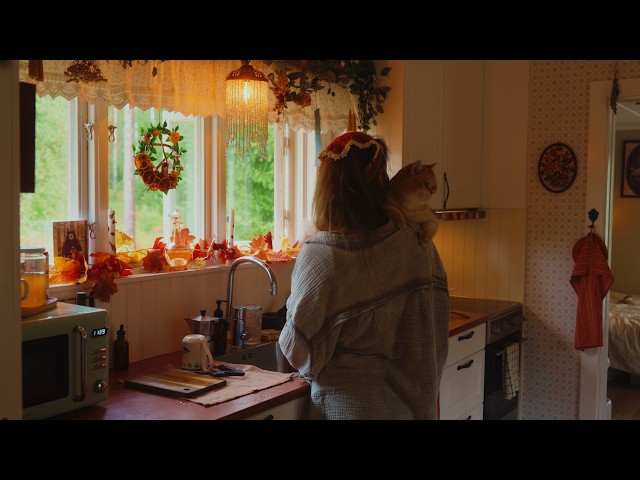 A Rainy Autumn day in the Cottage - A Cozy Silent Vlog #92