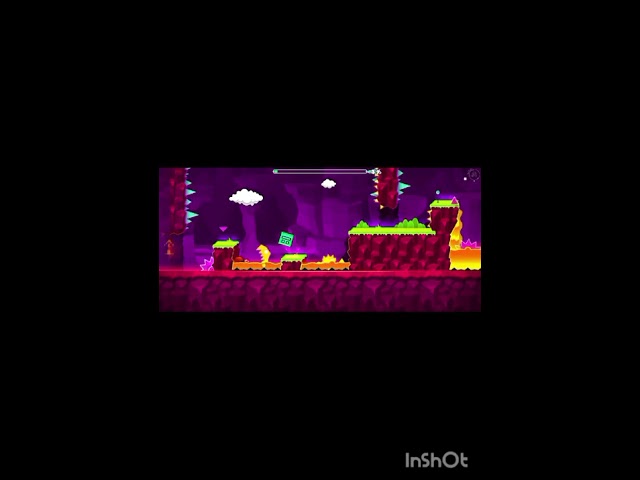 I AM PLAYING GEOMETRY DASH