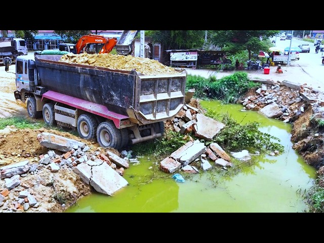First Start Amazing PROJECT!! LANDFILL Delete Garbage in Deep Pond Use 25Ton Truck & Shantui Dozer.