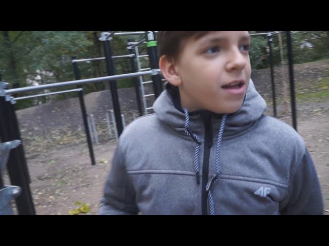 NAJBARDZIEJ UBOGI PLAC ZABAW DLA DZIECI - LORD DOMI - PARODIA LORD KRUSZWIL
