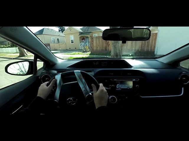 How to safely make a U-turn - 360 video