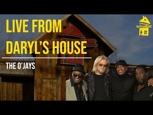 Daryl Hall & The O'Jays - Love Train (Live From Daryl's House)