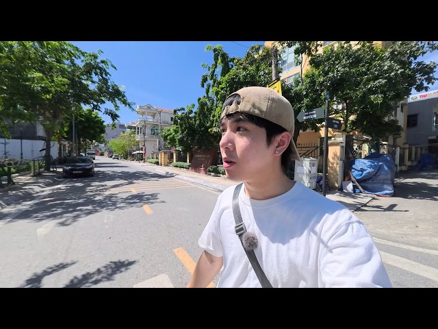 what the rest of Vietnam is like outside Hanoi, Da Nang and Saigon 🇻🇳 (ghost town)