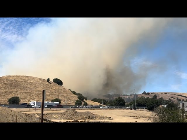 Intercepting the "Vargas Fire" With Heavy Smoke in Fremont, California - 07/25/2026