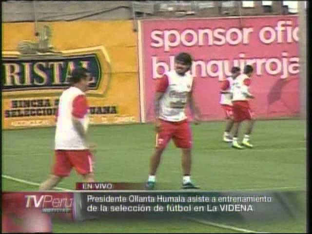 Presidente Ollanta Humala visitó a la selección peruana de fútbol