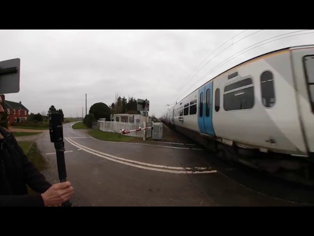 Setchey level crossing