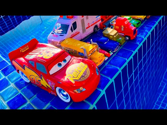 Disney Pixar Cars toys Review | Lightning McQueen, Finn McMissile, Mack, Doc Hudson,Cruz Ramirez