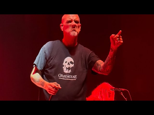 DOWN - Stone the Crow - Live Front Row 