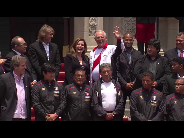Presidente Kuczynski brinda homenaje a la Selección Peruana de Fútbol en Palacio de Gobierno
