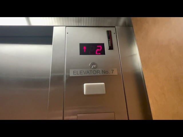 Schindler MT hydraulic ballroom elevator at Hershey Lodge