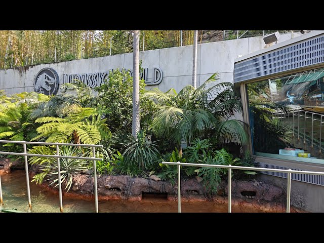 Universal Studios 05.31.25 06 Jurassic World