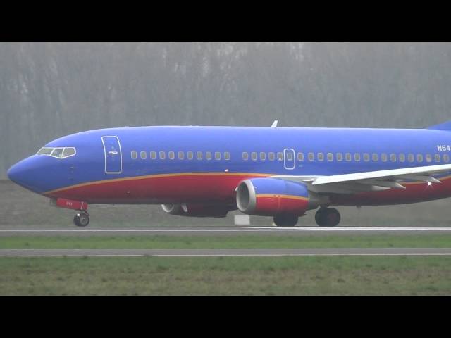 Southwest Airlines N643SW 737-300 Takeoff Portland Airport (PDX)