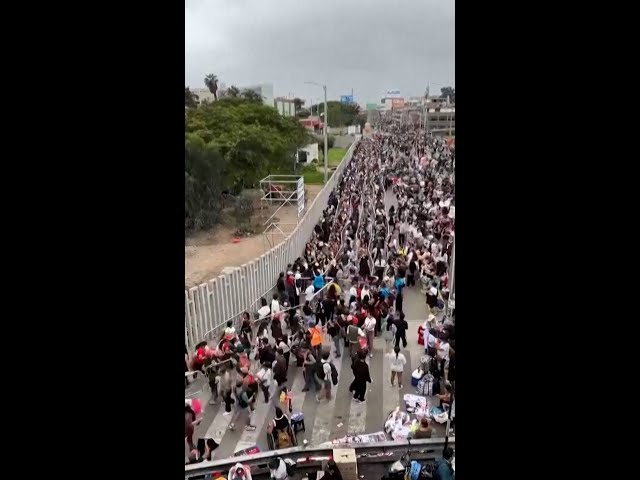BTS fans form kilometer-long queues for Peru debut show
