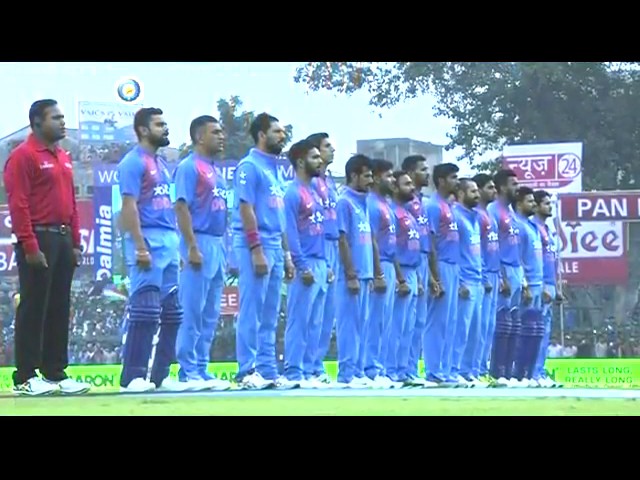 Parvez Rasool dishonors India's National Anthems. Chewing gum during National Anthem